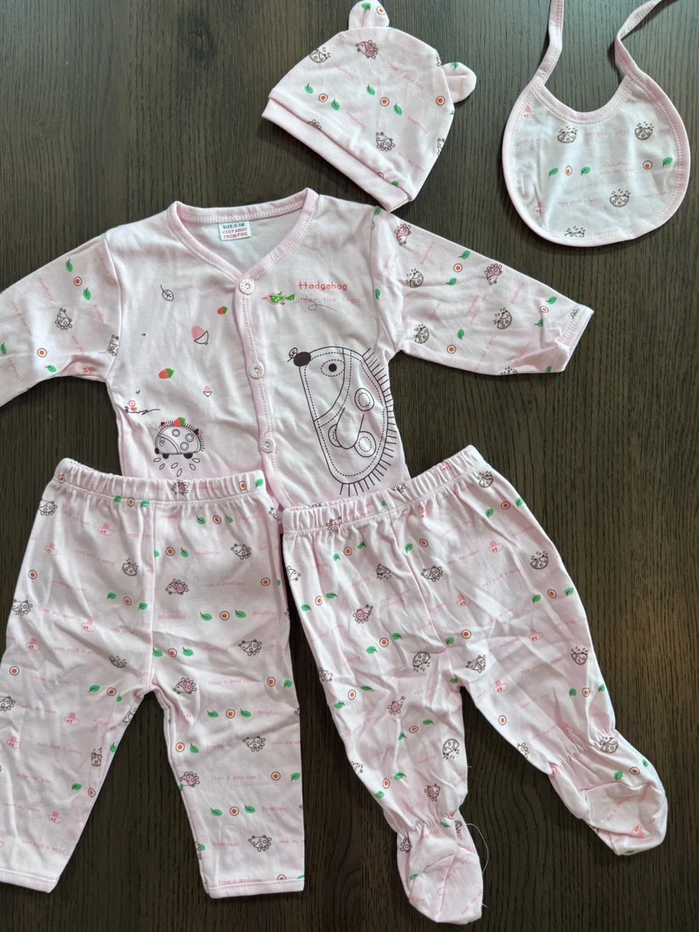 NWT Pink Baby Hedgehog Print Five-Piece Outfit - 0-3 Months